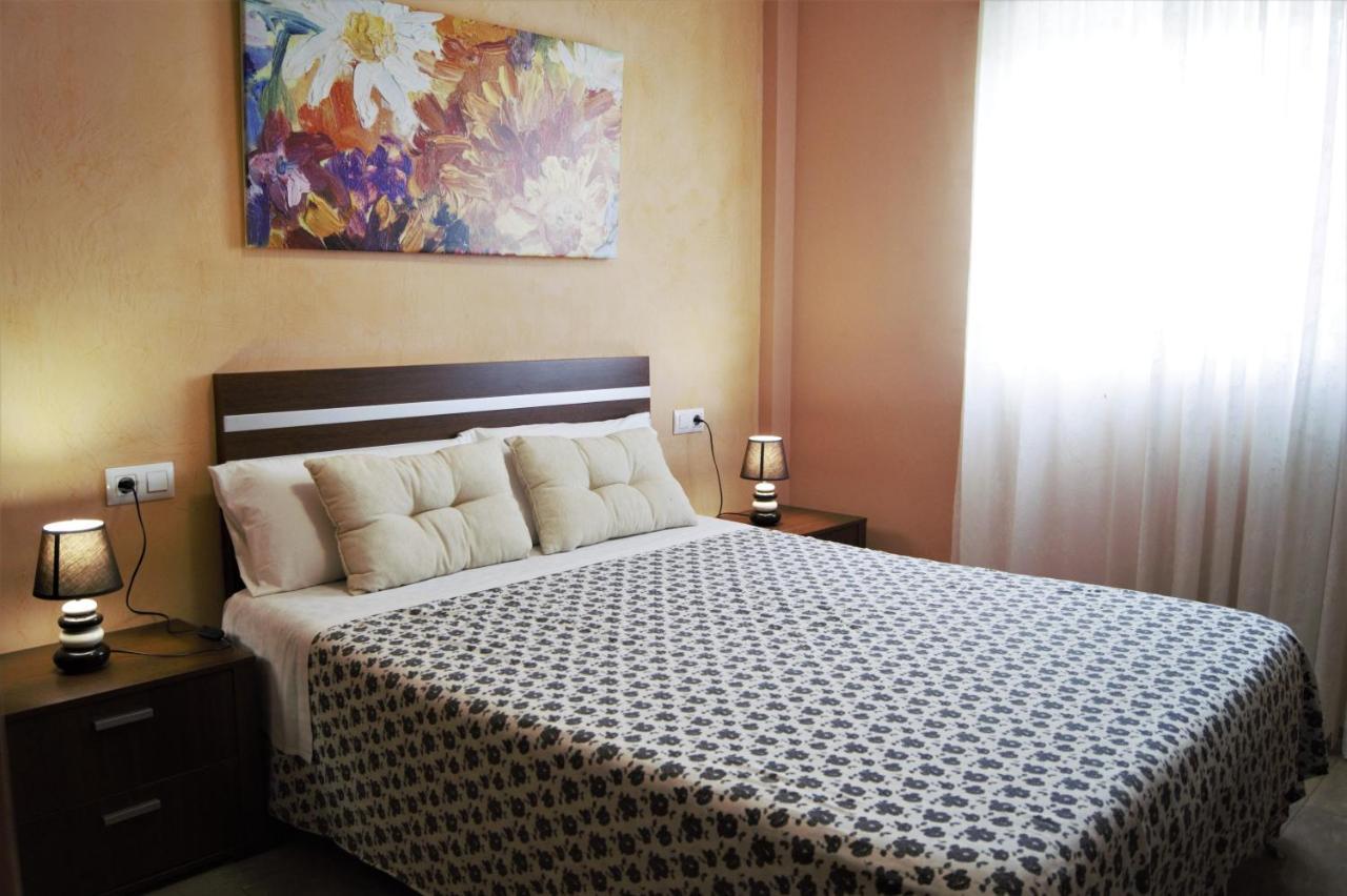 Amplio Piso 8 Mts Mezquita - Wifi - A/C - Parking Cordoba Luaran gambar