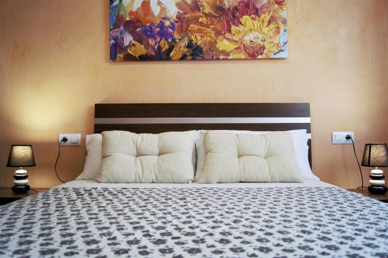 Amplio Piso 8 Mts Mezquita - Wifi - A/C - Parking Cordoba Luaran gambar